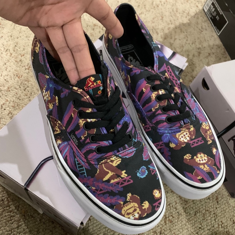 Authentic Vans Donkey Kong Nintendo Collab